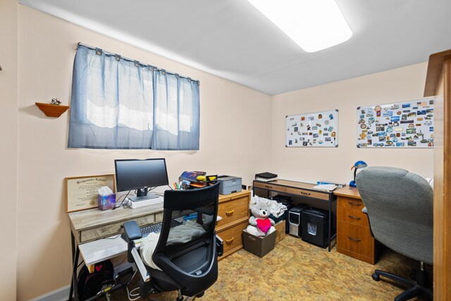 1751 New Hope And Crimora Rd, Crimora, VA 24431 - view of office area