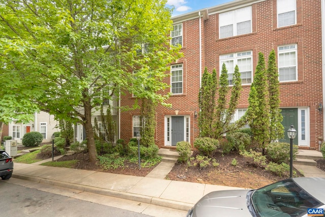 921 Bing Ln, Charlottesville, VA 22903 - colonial house featuring brick siding