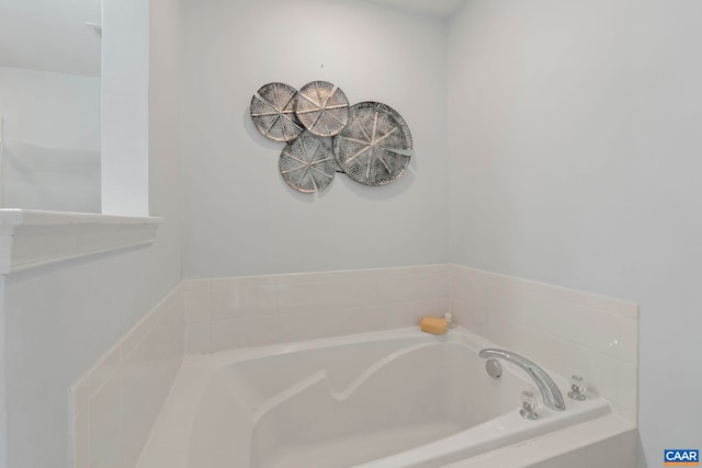 921 Bing Ln, Charlottesville, VA 22903 - full bath featuring a garden tub