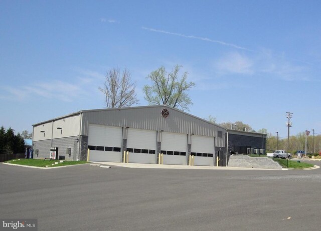 905 Eastover Pkwy, Locust Grove, VA 22508