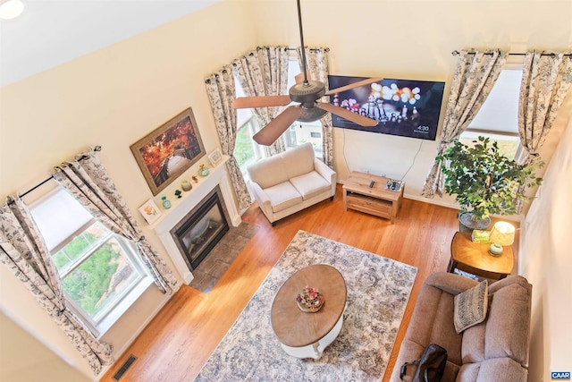 1623 Brandywine Dr, Charlottesville, VA 22901 - carpeted living room featuring a fireplace, recessed lighting, and baseboards