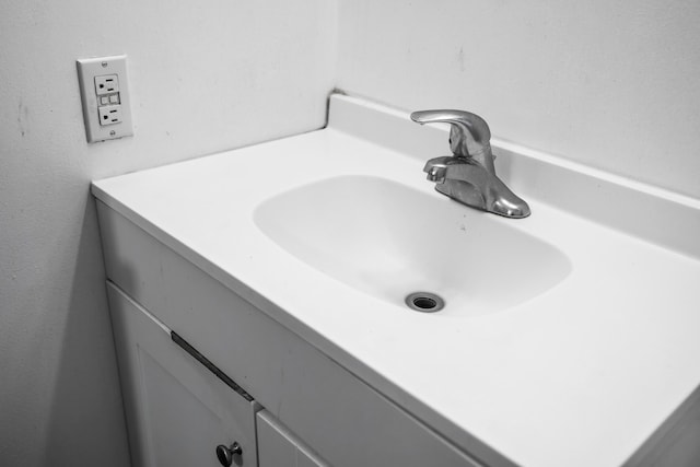 728 Foley Rd, Harrisonburg, VA 22801 - interior details featuring vanity