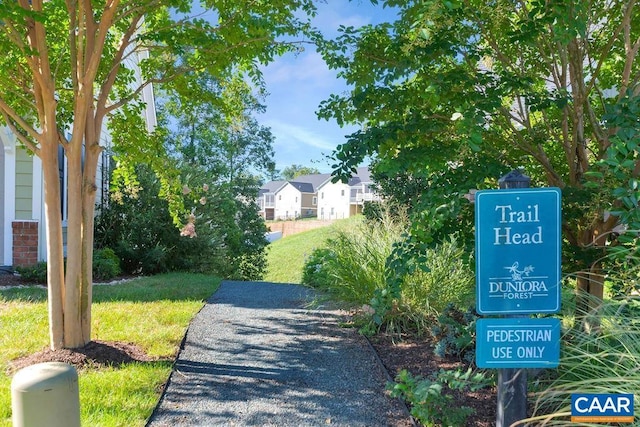 1619 Sawgrass Ct, Charlottesville, VA 22901 - view of property's community featuring a lawn