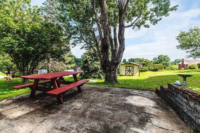 304 Burnley Dr, Staunton, VA 24401 - view of patio with a storage unit