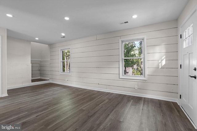 313 Burman Ln, Fredericksburg, VA 22407 - unfurnished room featuring wood finished floors, recessed lighting, and baseboards