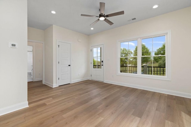 1019 Frye St, Waynesboro, VA 22980 - unfurnished room with ceiling fan, light wood-style flooring, and recessed lighting