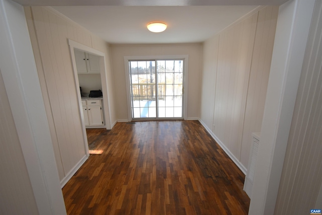 4490 James Madison Hwy, Gordonsville, VA 22942 - entryway featuring baseboards and dark wood finished floors