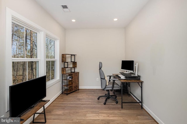 208 Yorktown Blvd, Locust Grove, VA 22508 - office with wood finished floors, baseboards, and recessed lighting