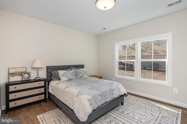 208 Yorktown Blvd, Locust Grove, VA 22508 - bedroom featuring wood finished floors and baseboards