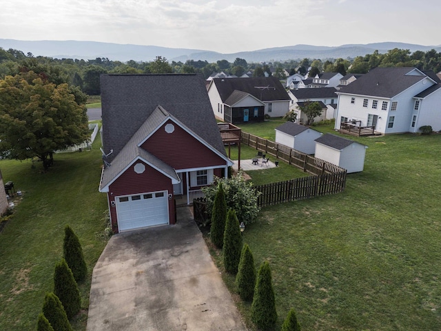 200 Kingsport Rd, Waynesboro, VA 22980 - aerial view of residential area featuring a mountain backdrop