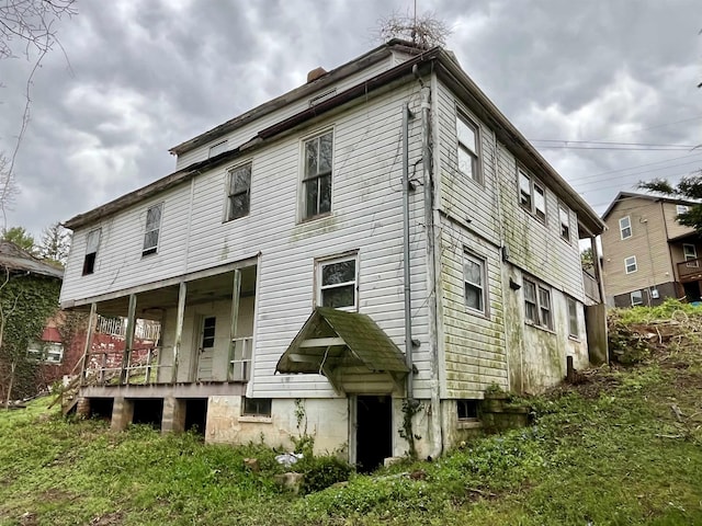 1201 Burnett St, Staunton, VA 24401 - view of rear view of property