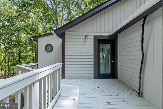 3050 Patriot Ln, Fredericksburg, VA 22408 - view of wooden deck