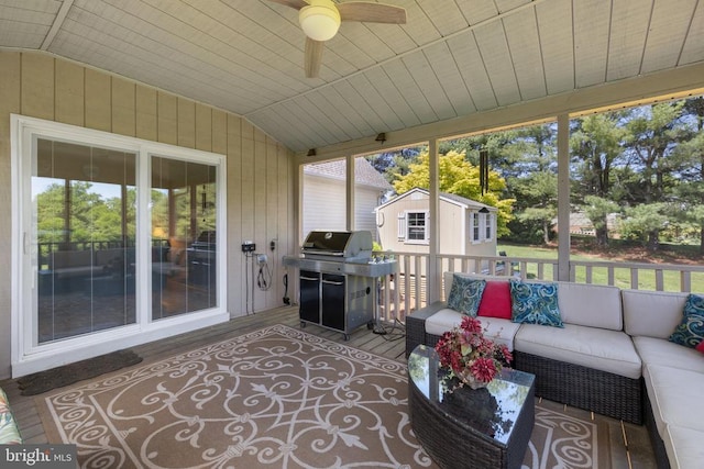 19127 Edgehill Pl, Culpeper, VA 22701 - sunroom featuring vaulted ceiling, an outdoor hangout area, and a ceiling fan