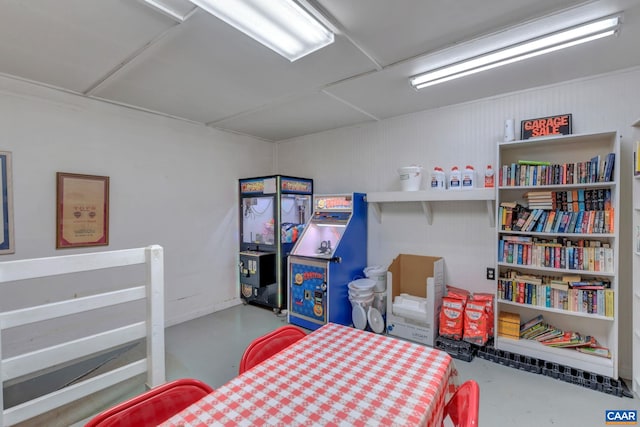 3340 James River Rd, Howardsville, VA 24562 - bedroom with concrete floors