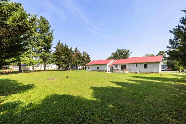 57 Greenbriar Ln, Stuarts Draft, VA 24477 - view of grassy yard