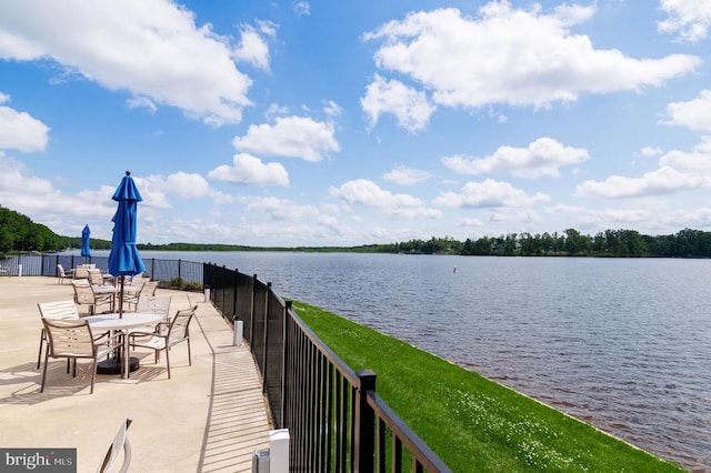 11316 Oakville Ln, Spotsylvania, VA 22551 - water view with fence