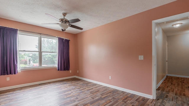 822 Meadowlark Dr, Harrisonburg, VA 22850 - unfurnished room with wood finished floors, a textured ceiling, ceiling fan, and baseboards