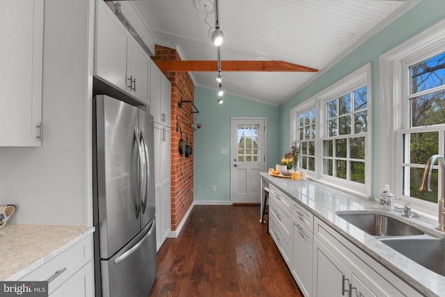 412 Nelmonte Ln, Arrington, VA 22922 - kitchen featuring freestanding refrigerator, a sink, dark wood-style flooring, baseboards, and white cabinetry