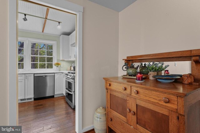 412 Nelmonte Ln, Arrington, VA 22922 - kitchen featuring stainless steel appliances, dark wood finished floors, white cabinets, and backsplash
