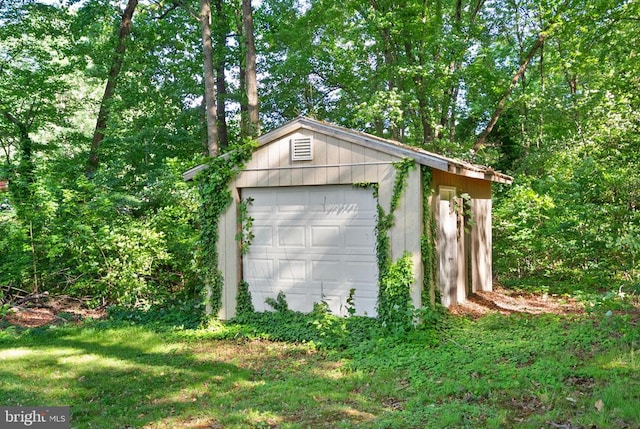 6314 Foster Rd, Spotsylvania, VA 22553 - view of detached garage