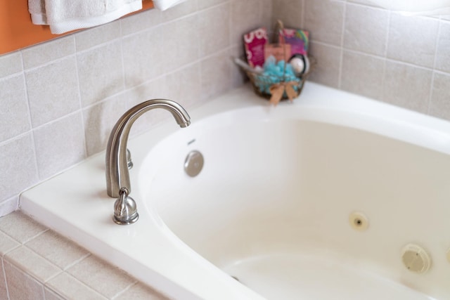 31 Hampton Dr, Stuarts Draft, VA 24477 - bathroom view of a whirlpool tub
