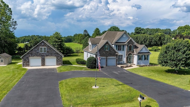 31 Hampton Dr, Stuarts Draft, VA 24477 - traditional-style house with stone siding and a front lawn