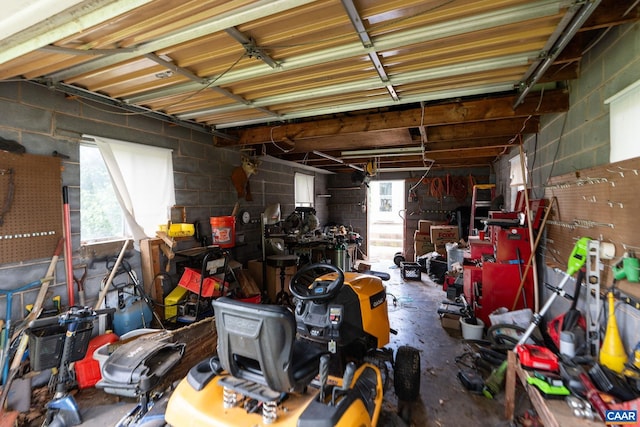 613 6th St, Shenandoah, VA 22849 - garage featuring concrete block wall