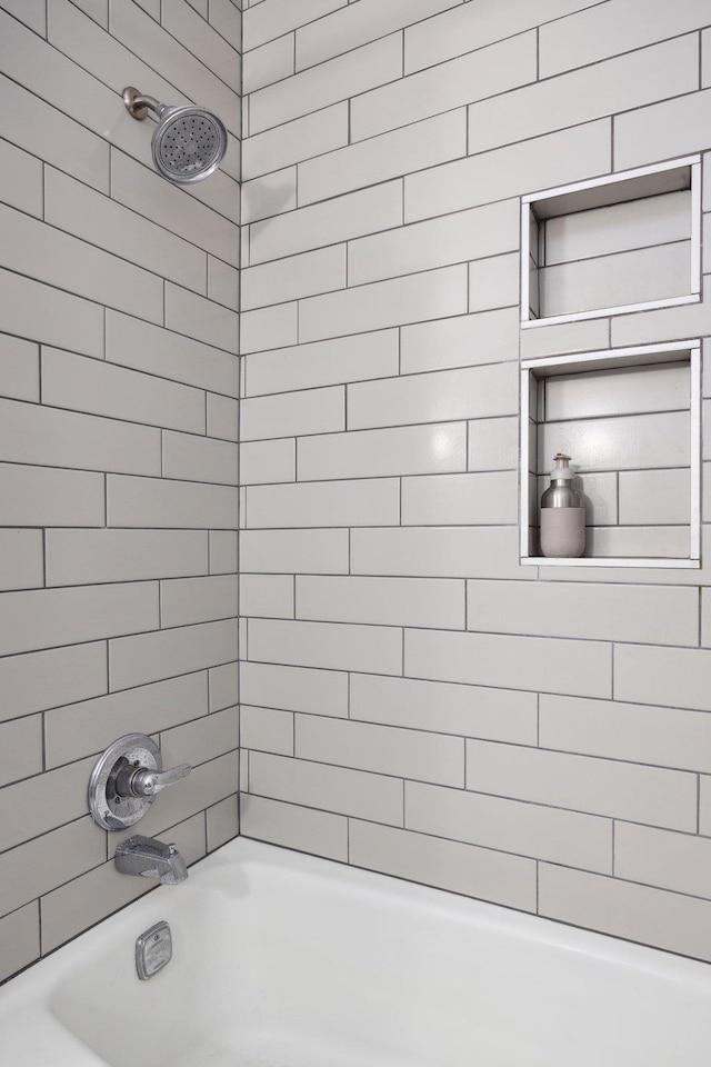 1233 Pinehurst Rd, Staunton, VA 24401 - bathroom featuring washtub / shower combination