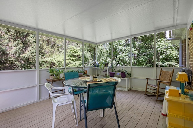 1233 Pinehurst Rd, Staunton, VA 24401 - sunroom / solarium featuring outdoor dining space
