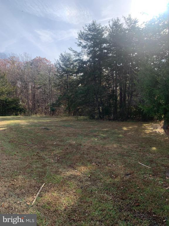 Oak Haven Dr, Mineral, VA 23117