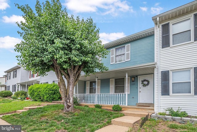 5129 Pecan Dr, Fredericksburg, VA 22407 - multi unit property featuring a porch