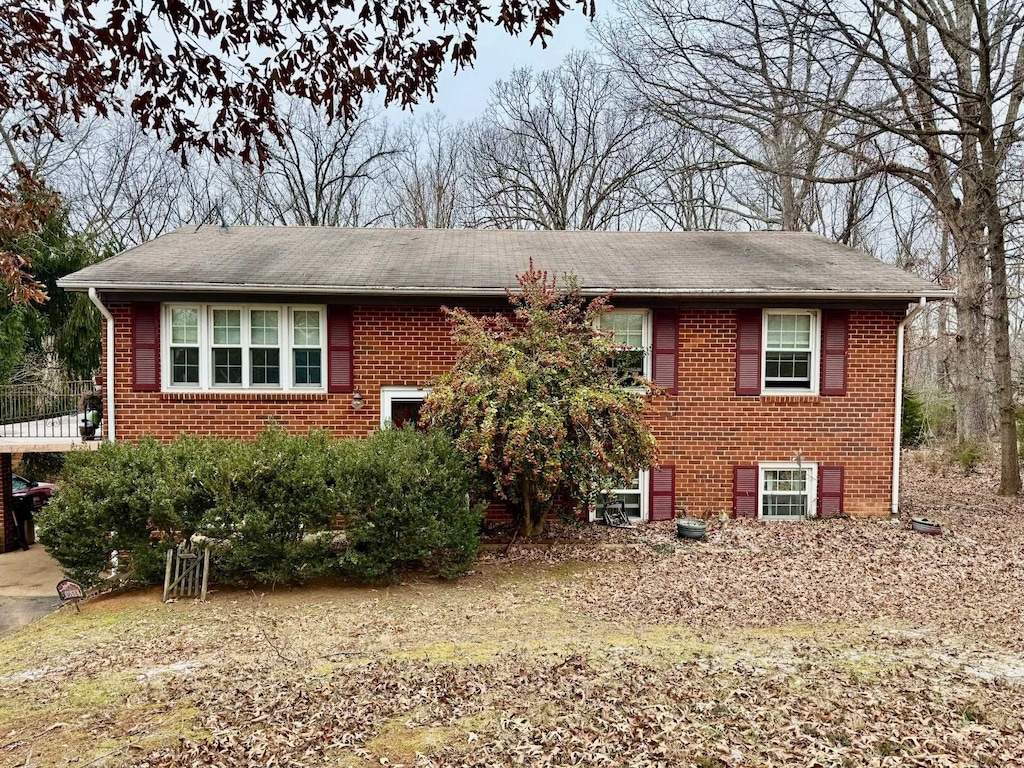 1614 Avondale Dr, Altavista, VA 24517 - photo 2