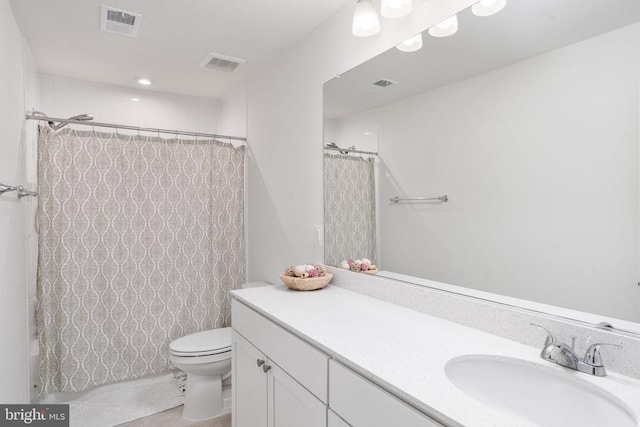 full bath with toilet, vanity, and shower / bath combination with curtain