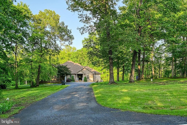 520 Oak Grove Dr, Mineral, VA 23117 - view of front of home with driveway, a front lawn, and an attached garage