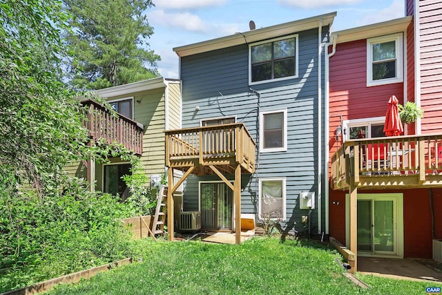 903 Stonehenge Rd, Charlottesville, VA 22901 - rear view of property featuring a yard, a deck, and central AC unit