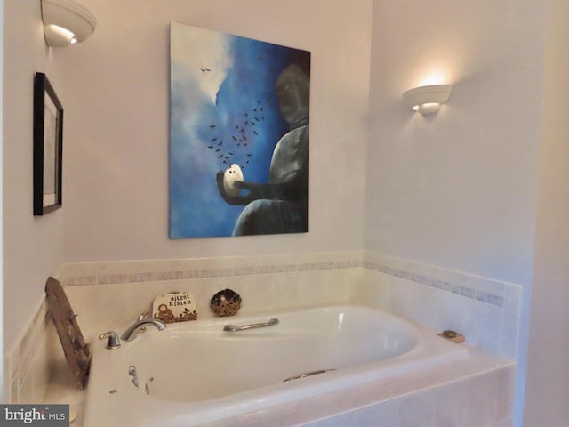 3016 Etlan Rd, Etlan, VA 22719 - full bathroom featuring a garden tub