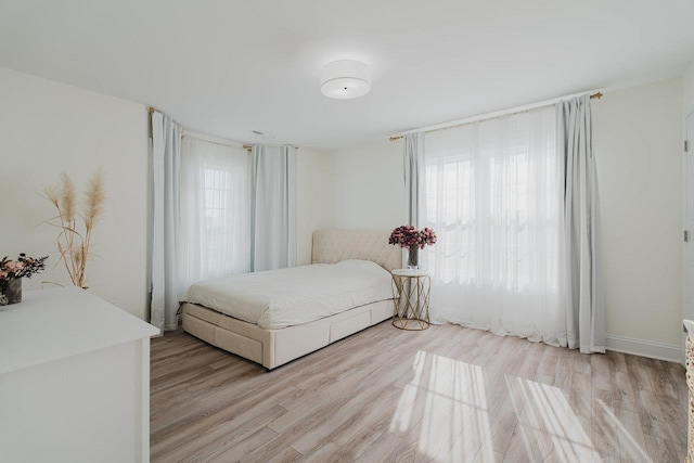 728 Mason St, Dayton, VA 22821 - bedroom with light wood-style flooring