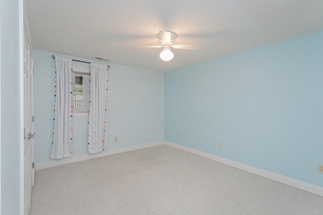 empty room with ceiling fan