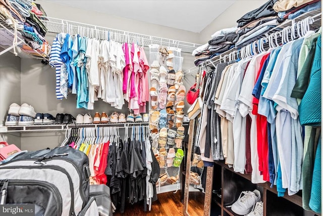 6915 Yeoman Ct, Fredericksburg, VA 22407 - walk in closet featuring wood finished floors