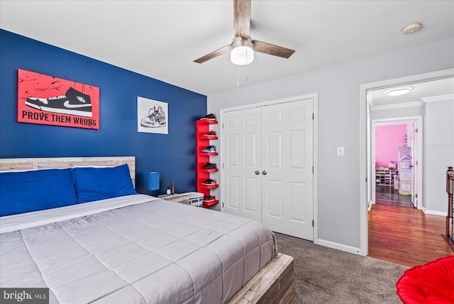 6915 Yeoman Ct, Fredericksburg, VA 22407 - carpeted bedroom featuring a closet, baseboards, a ceiling fan, and ornamental molding