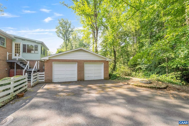 411 Westmoreland Ct, Charlottesville, VA 22901 - view of detached garage