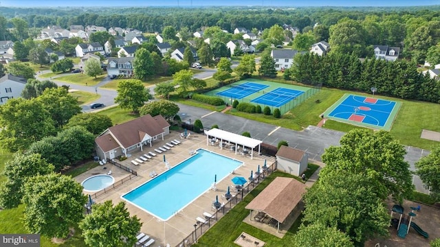 4924 Queensbury Cir, Fredericksburg, VA 22408 - aerial view of a pool area