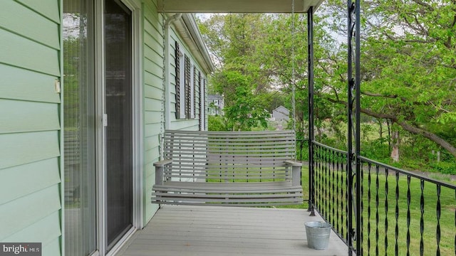 909 Mill Creek Rd, Luray, VA 22835 - view of balcony