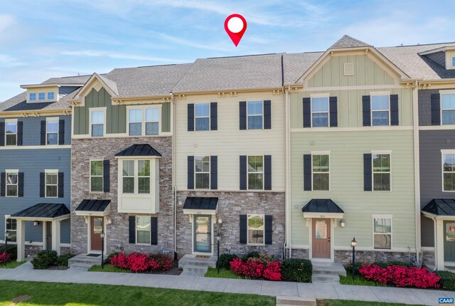 915 Flat Waters Ln, Charlottesville, VA 22911 - townhome / multi-family property with board and batten siding and stone siding
