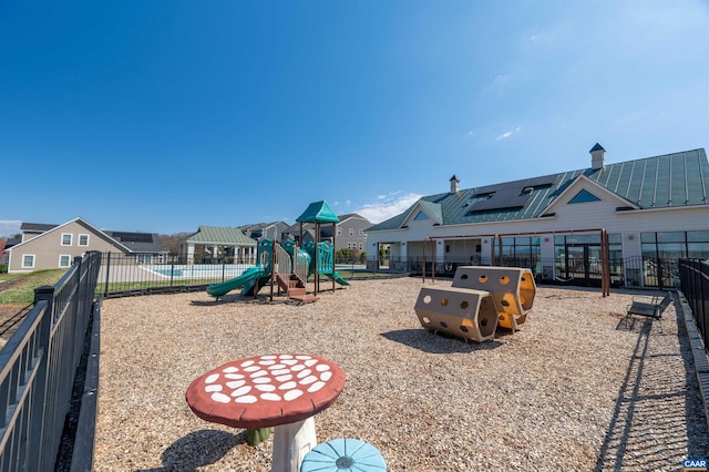 915 Flat Waters Ln, Charlottesville, VA 22911 - community play area featuring fence