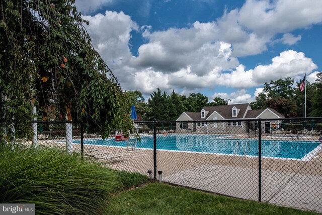 3910 Corbin Hall Ln, Fredericksburg, VA 22408 - view of community pool
