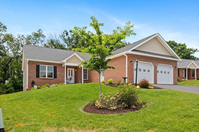 7 Oak View Dr, Staunton, VA 24401 - ranch-style house featuring an attached garage, brick siding, driveway, and a front yard