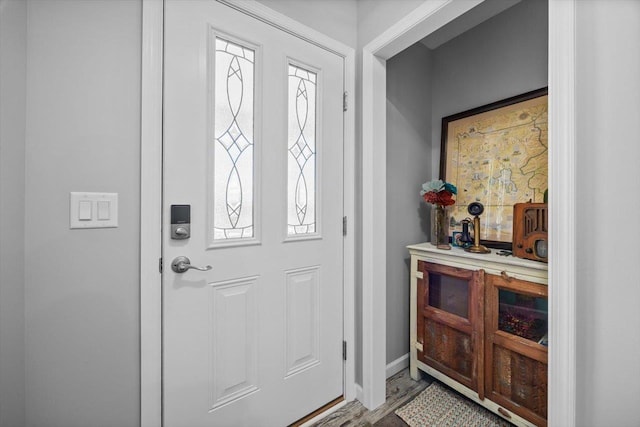 7 Oak View Dr, Staunton, VA 24401 - foyer entrance featuring baseboards and wood finished floors