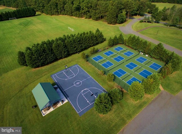 11208 Valor Bridge Dr, Spotsylvania, VA 22551 - exterior space