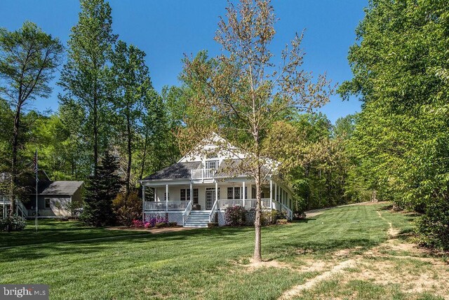 326 Anna Highview, Bumpass, VA 23024 - view of front of home featuring a porch and a front lawn